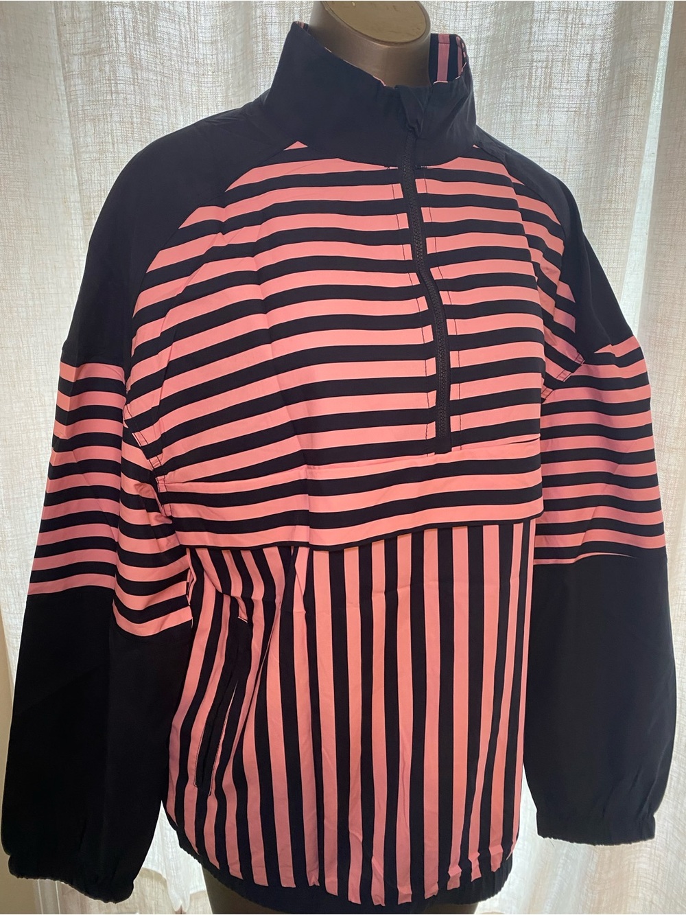 NWT Pink/Navy Windbreaker - Picture 3 of 6